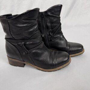 Women's Black Leather Boots from Clarks Size 9
